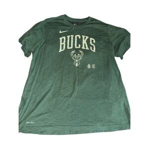 NIKE MILWAUKEE BUCKS NBA BASKETBALL shirt XXL